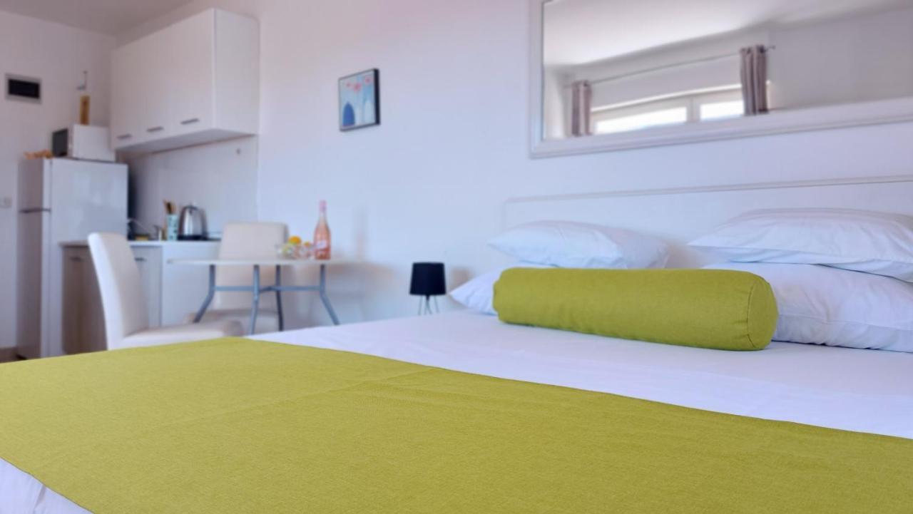 Sea Side Apartments Vodice Exterior foto